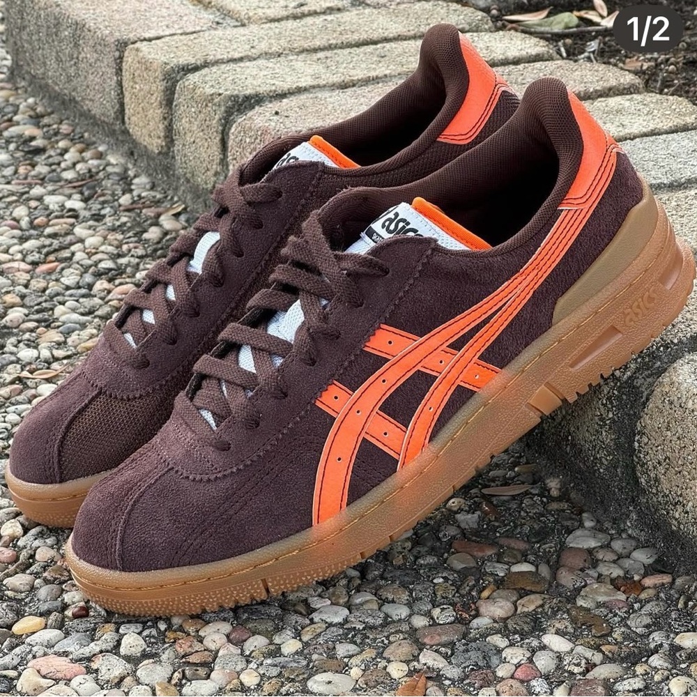Asics Vic NBD skateboarding shoes. Men's 9. Brown and orange suede. Like new